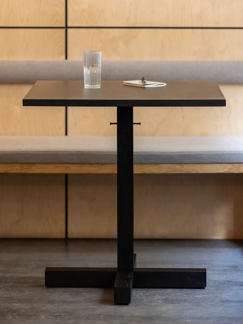 Table de repas Tal Bistro Square 70 - chêne noir DT3043