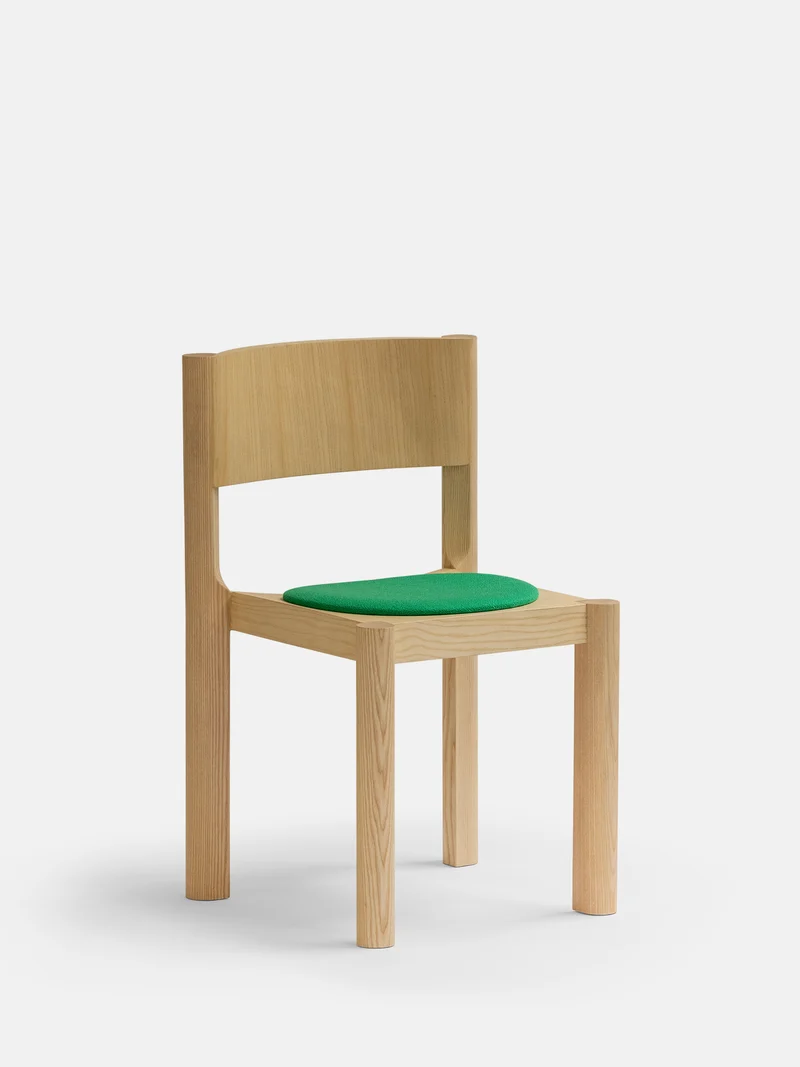 Chaise Paume frêne naturel - tissu vert C3046
