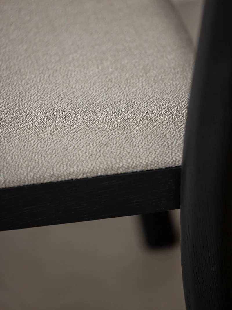 Chaise Galta chêne noir - tissu gris C2072
