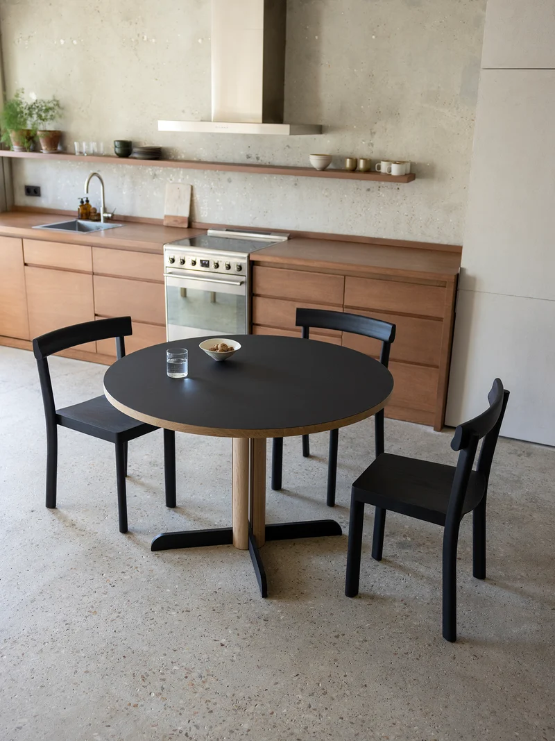 Table de repas Toucan Round noir - chêne DT1942