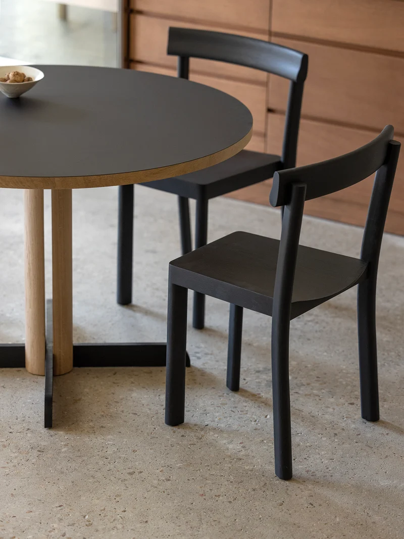 Table de repas Toucan Round noir - chêne DT1942