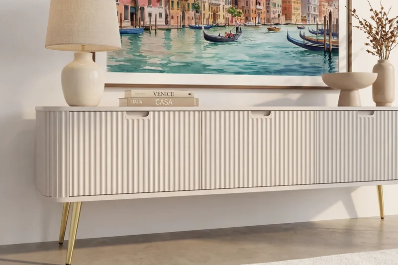 BORA - Ensemble Buffet & TV