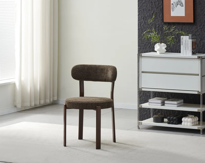 Chaise Naya pied noyer / tissu Marron