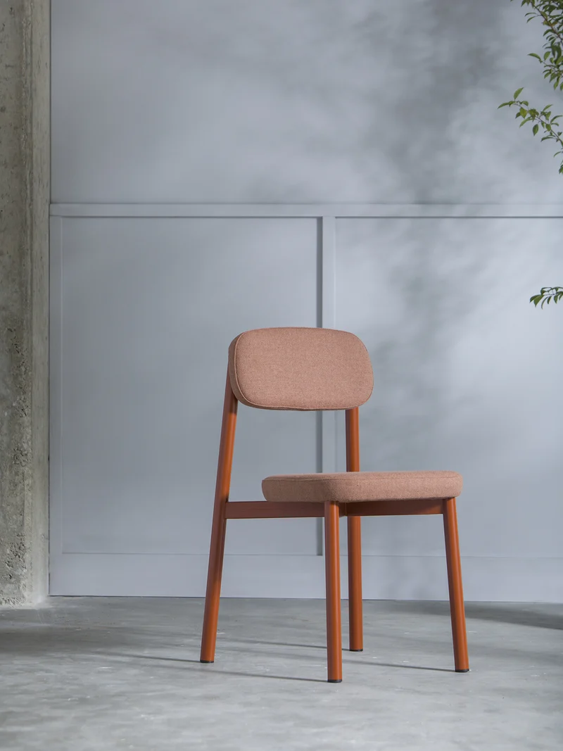 Chaise Residence rose sablé C931