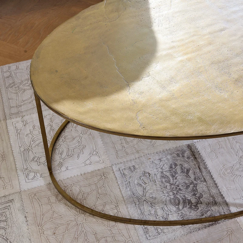 Table basse ovale LOBERON Leron en métal or vieilli