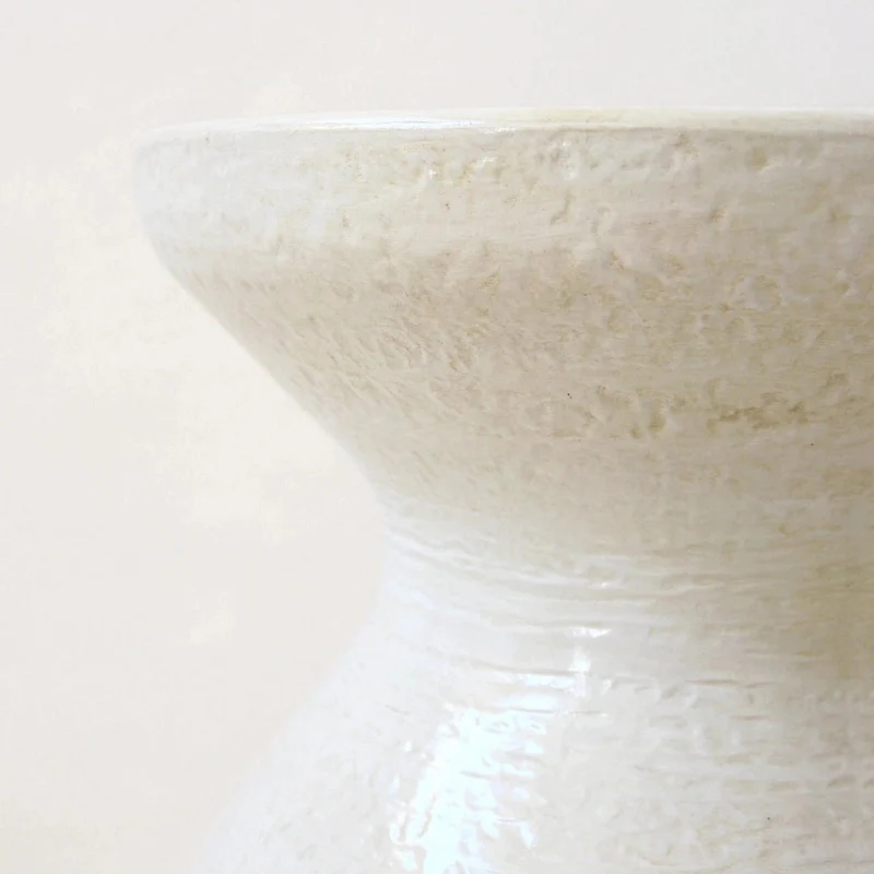 Table d'appoint en céramique Crème