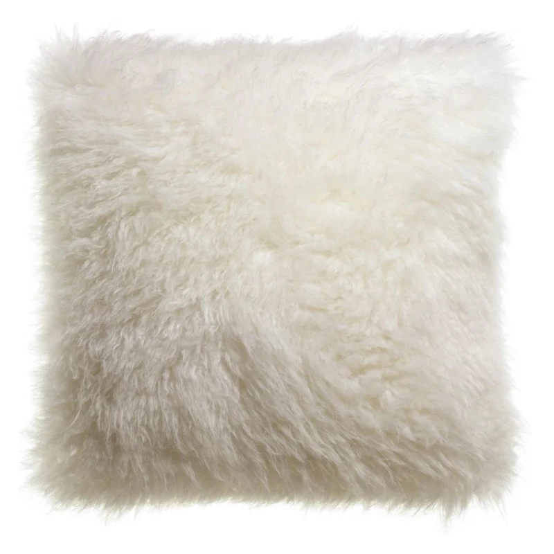 Coussin effet mouton à poils longs