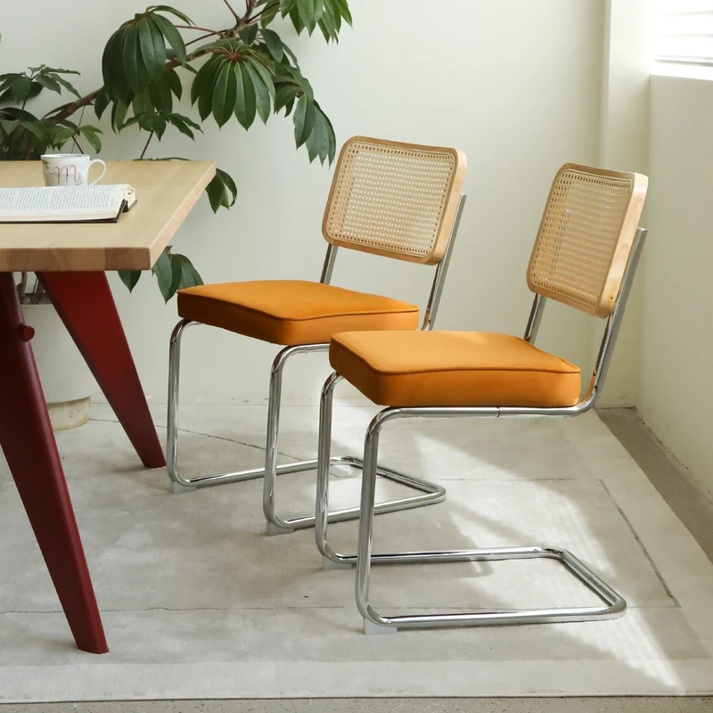 Lot de 2 chaises de salle à manger Breuer en velours orange et dossier en rotin, pieds chromés FLARELYNX