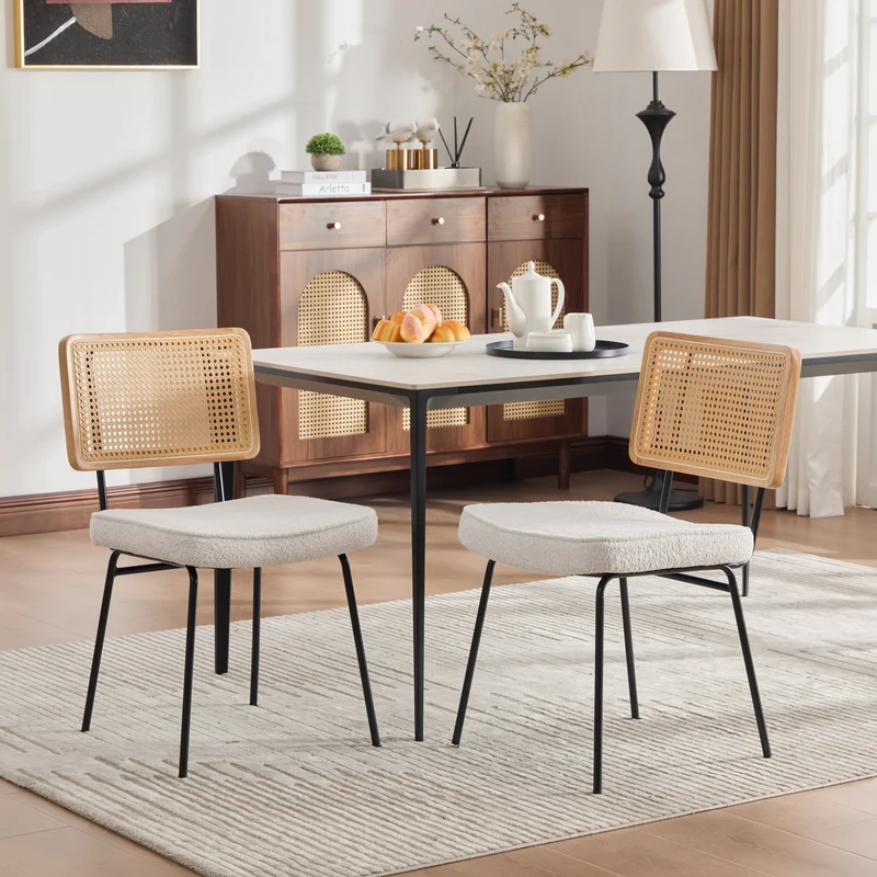 Lot de 2 chaises de salle à manger dossier en rotin et chenille bouclette ivoire pieds noirs FABRIC BENCH