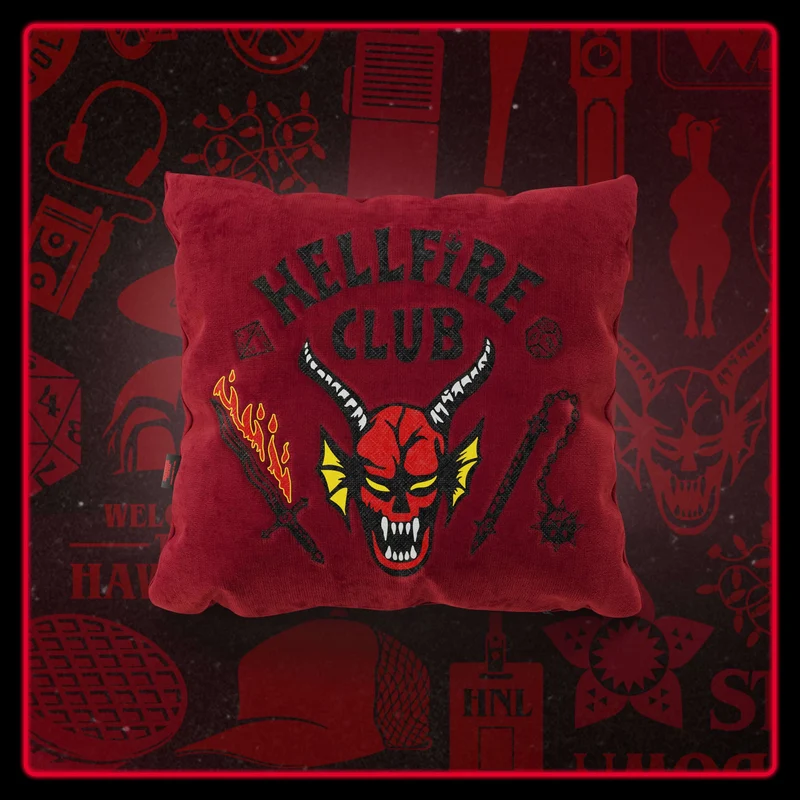 Coussin Hellfire Club Stranger Things Édition Limtée avec broderie – tissu détachable 45x45 Rouge