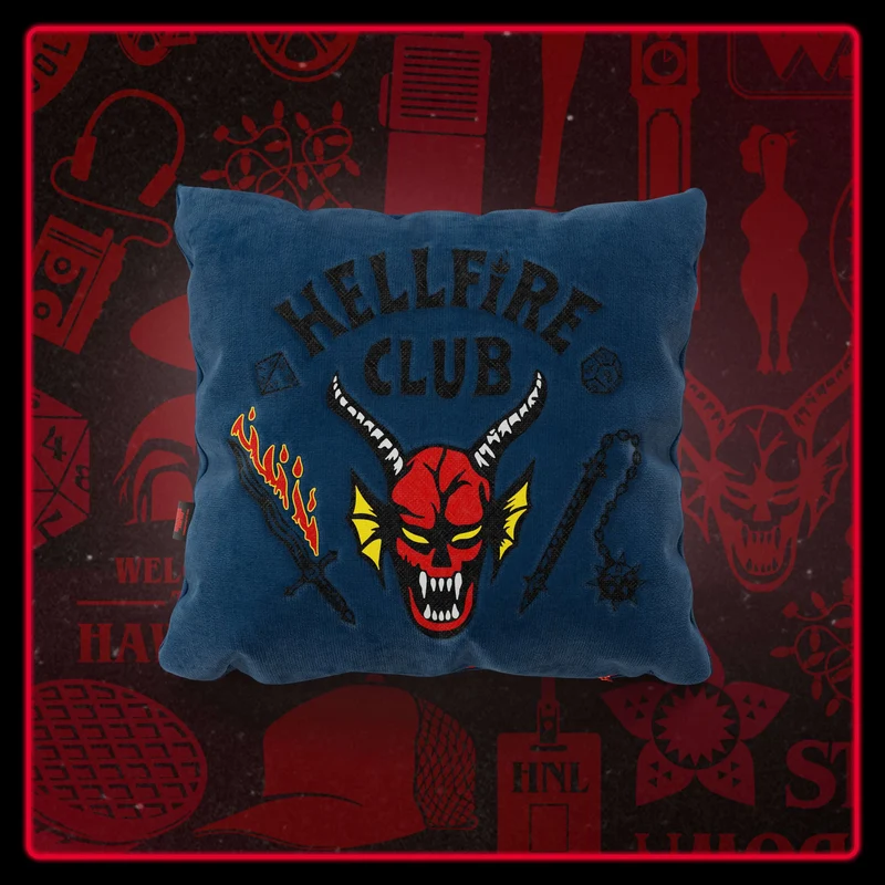 Coussin Hellfire Club Stranger Things Édition Limtée avec broderie – tissu détachable 45x45 Bleu