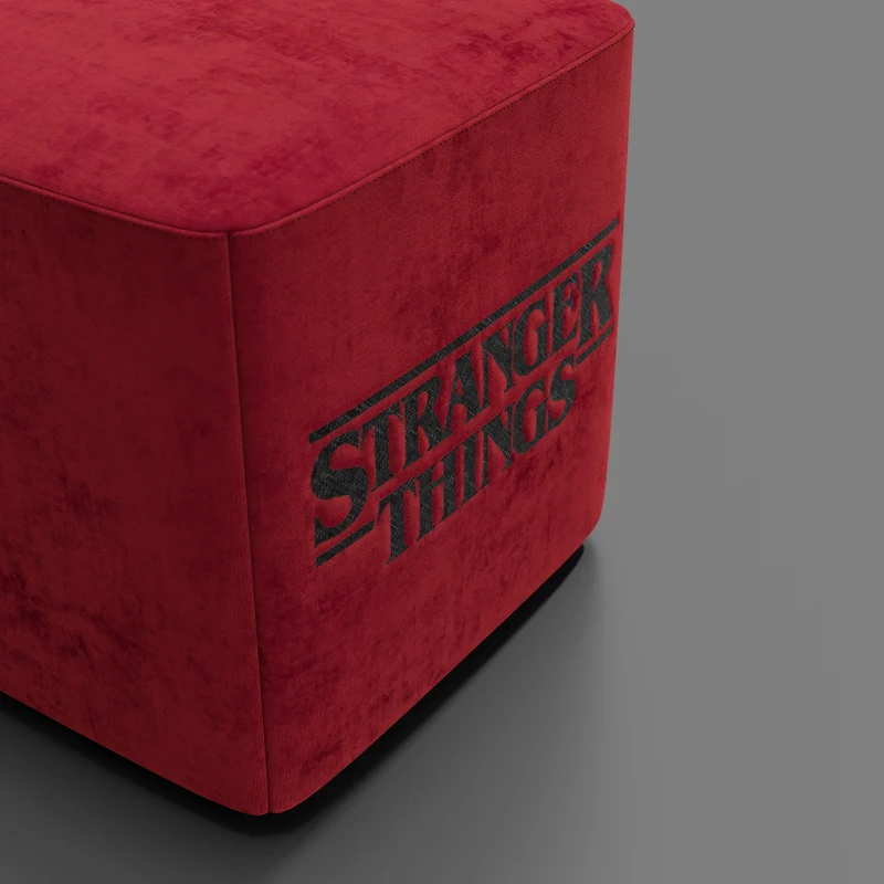 Cube pouf Stranger Things Édition - Le design rencontre la légende dans un tissu détachable rouge