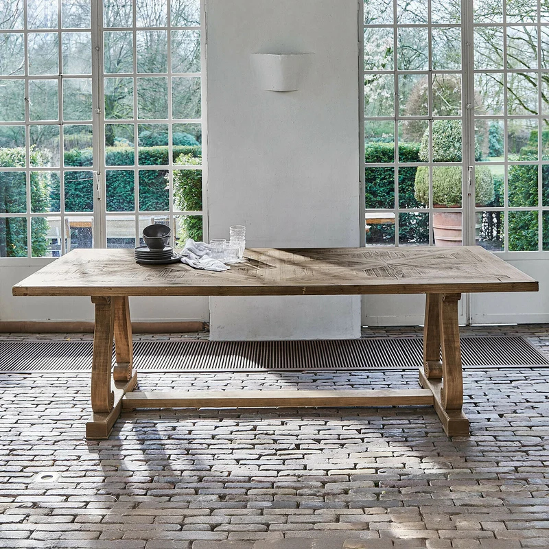 Table à manger LOBERON Campbelltown en bois de sapin revalorisé avec motif intarsia
