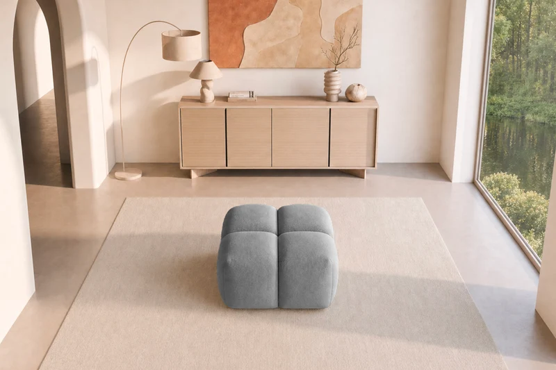 MARIA POUF