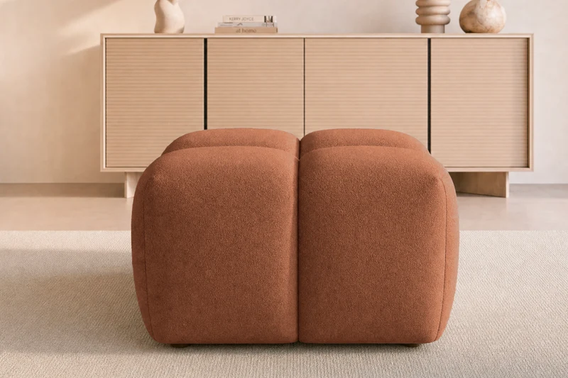 MARIA POUF