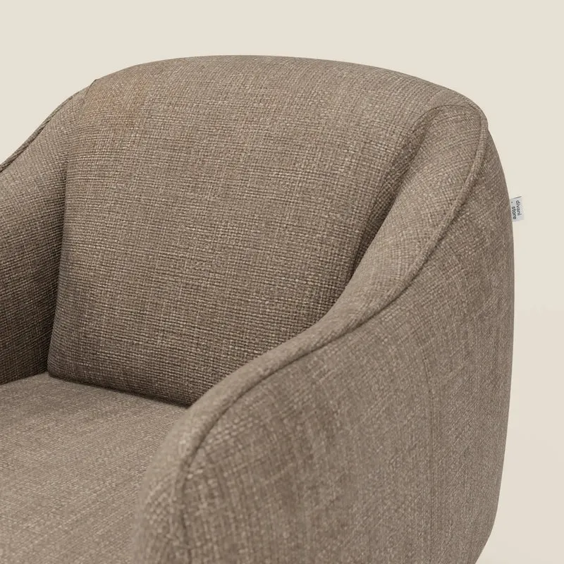 Avela Fauteuil au confort intemporel en tissu doux et imperméable T06 marron