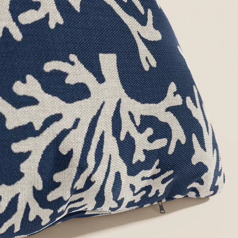 Nautilus collection de coussins avec différents motifs marins en tissu imperméable