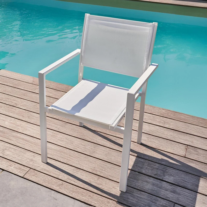 Lot de 4 fauteuils de jardin Oviala en aluminium et textilène avec accoudoirs