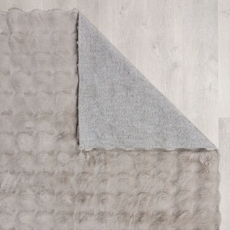Tapis imitation fourrure COMFY gris 180x290cm