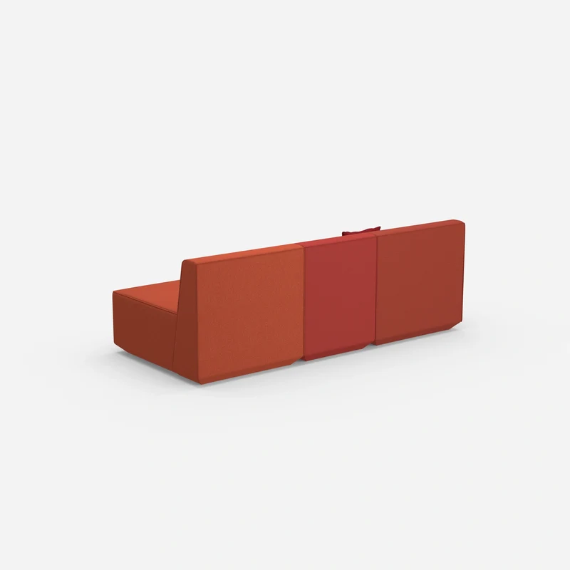 Rotes Dreisitzer Sofa