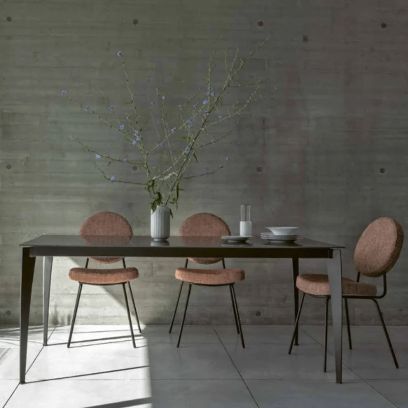 Table de repas Mad