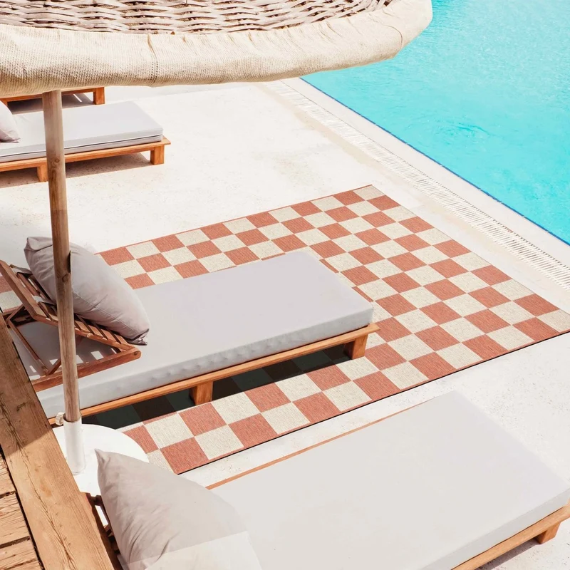 Tapis Square Outdoor