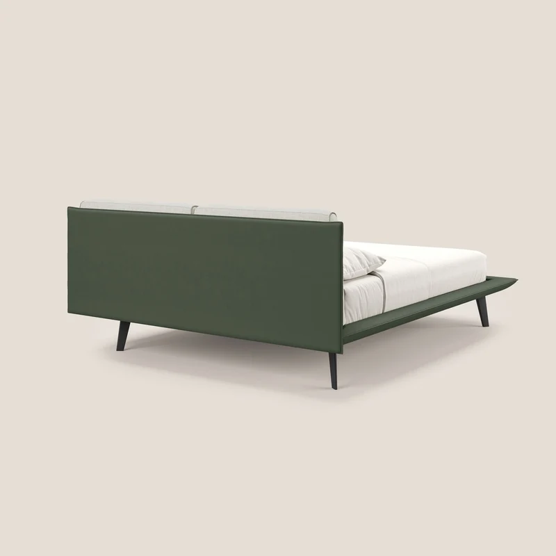 Petra lit design bicolore avec coussins en plumes, pieds foncés et tissu imperméable T11 et T 06 vert - crème
