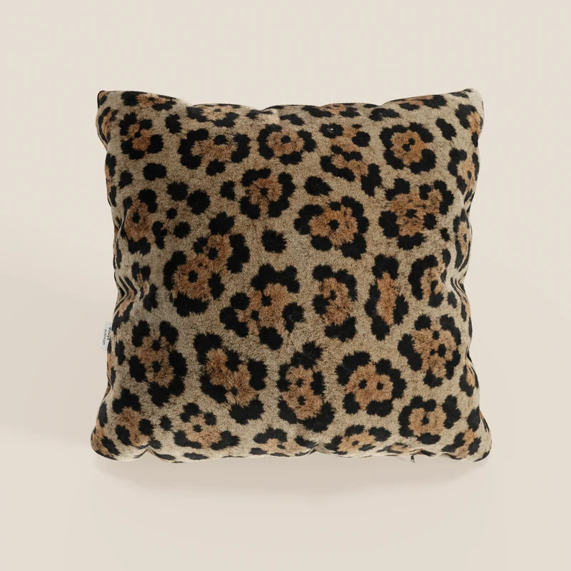 Wild coussins collection WILD en microfibre imperméable jaguar
