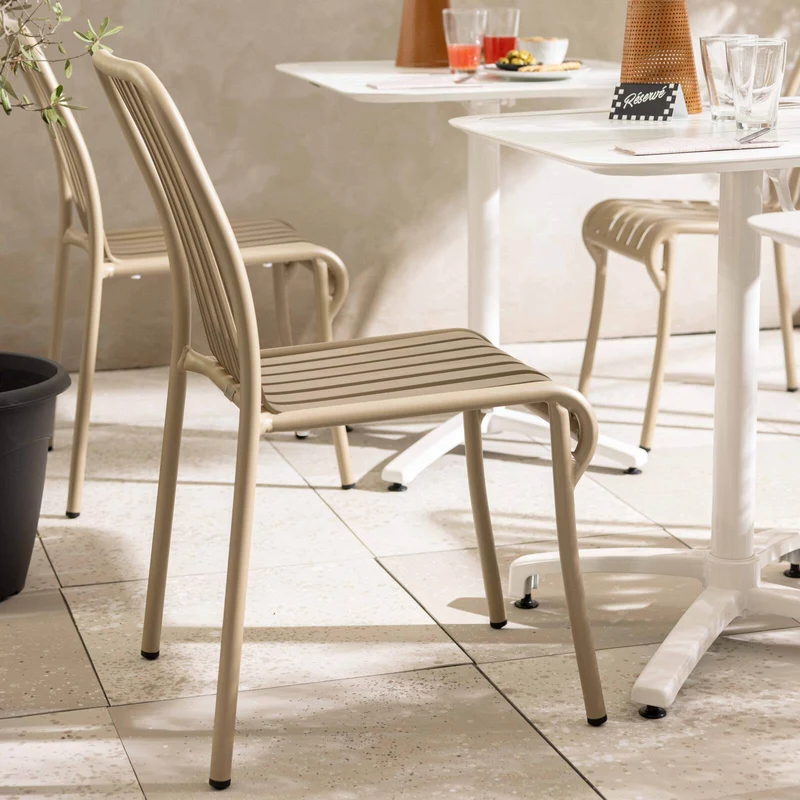 Chaise de jardin Oviala en metal FARO