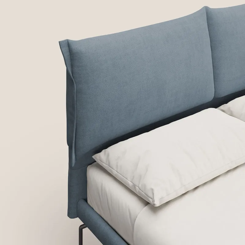 Bice lit rembourré avec coussins et pieds noirs en métal en tissu imperméable T02 sucre glace