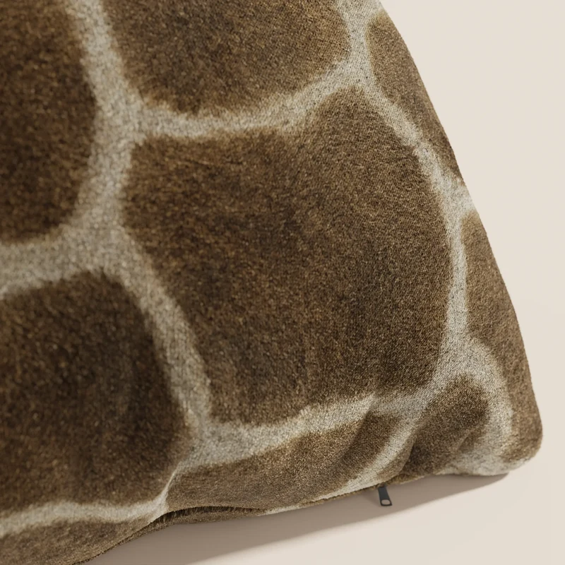 Wild coussins collection WILD en microfibre imperméable girafe
