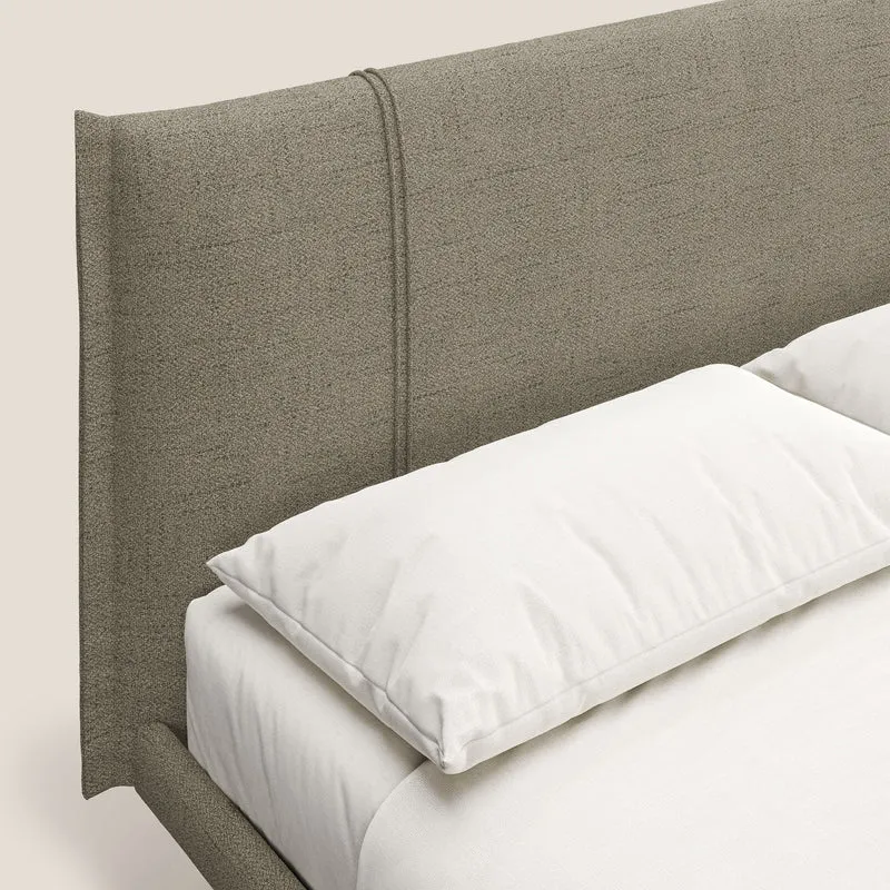 Klaus lit moderne avec pieds foncés et tissu flammé imperméable T03 marron