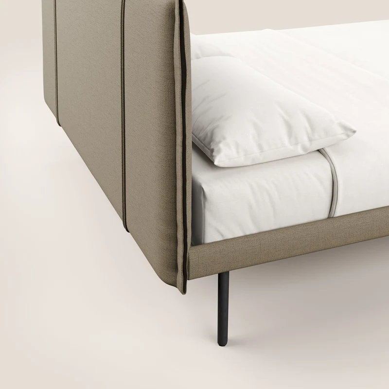 Klaus lit moderne avec pieds foncés et tissu flammé imperméable T03 marron