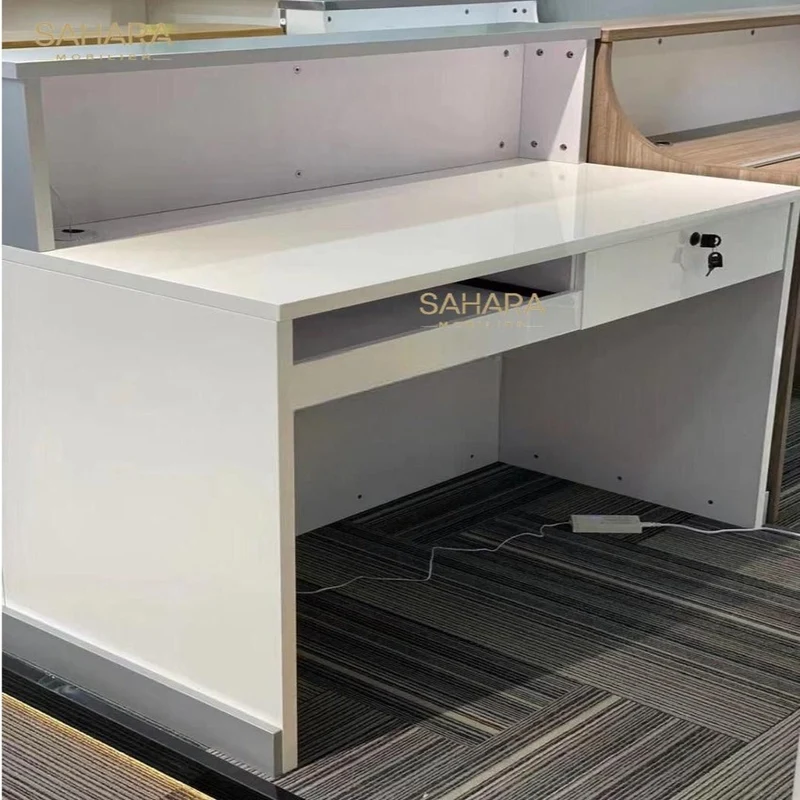 Comptoir d'accueil LED 140 cm Réf. B2916