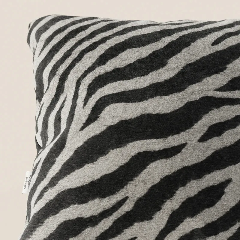 Wild coussins collection WILD en microfibre imperméable zèbre