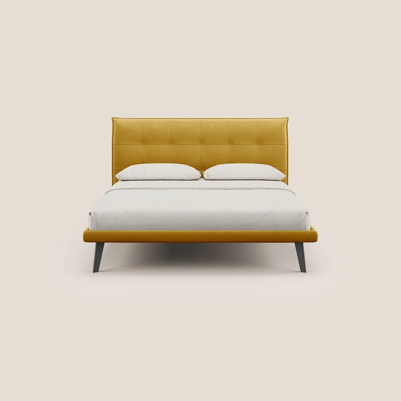 Brigitte lit avec tête de lit matelassée pieds hauts foncés et tissu imperméable T09 jaune