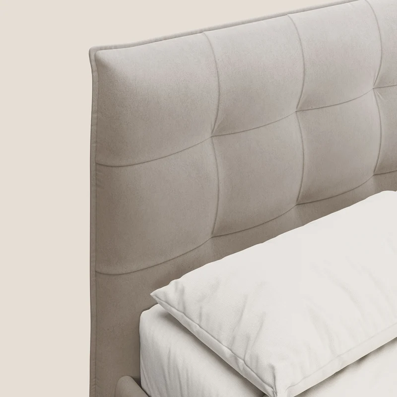 Brigitte lit avec tête de lit matelassée pieds hauts foncés et tissu imperméable T09 Taupe tortora