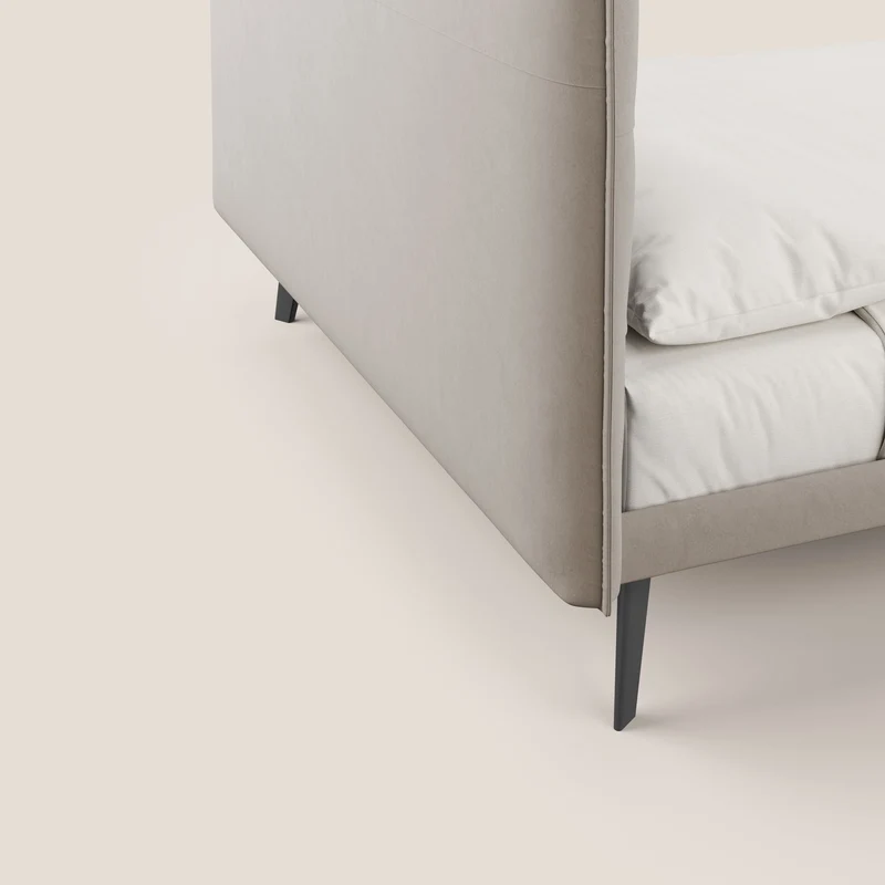 Brigitte lit avec tête de lit matelassée pieds hauts foncés et tissu imperméable T09 Taupe tortora