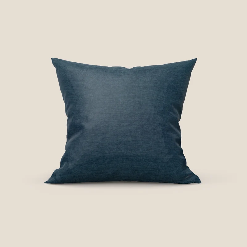 Coussin Aspen disponible en plusieurs couleurs, dans un tissu élégant, doux et lavable T17 bleu
