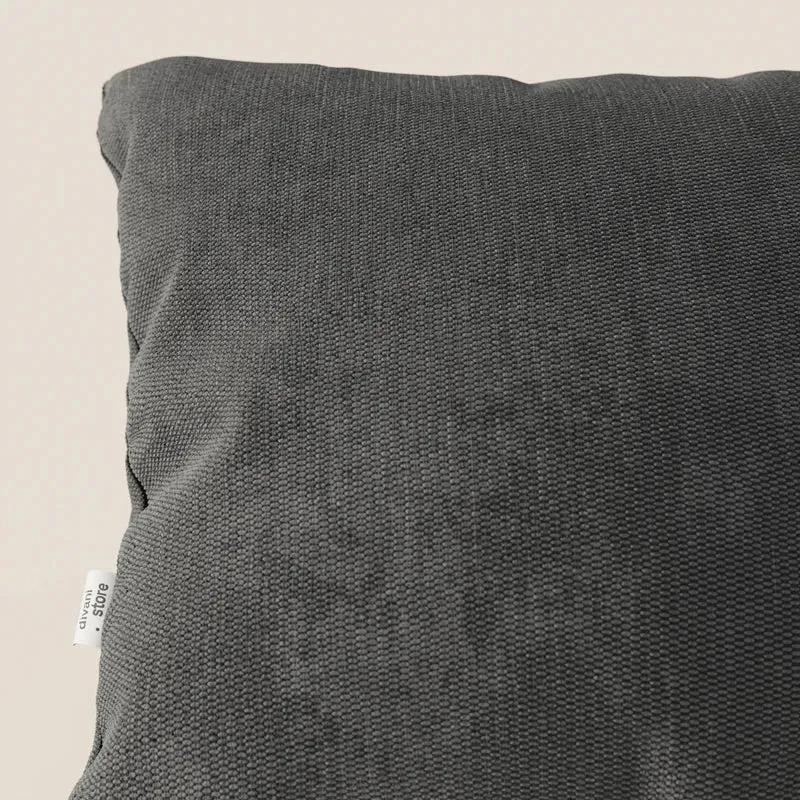Coussin Miami disponible en plusieurs couleurs, fabriqué en tissu imperméable T14 anthracite doux