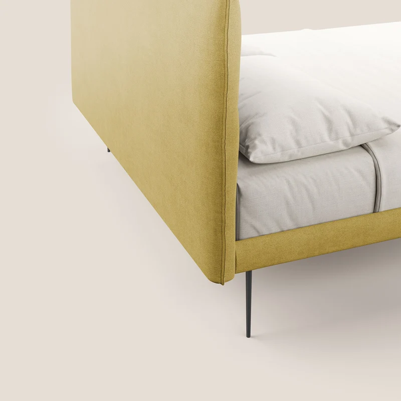 Akiko lit rembourré avec pieds hauts en métal en tissu imperméable T02 jaune