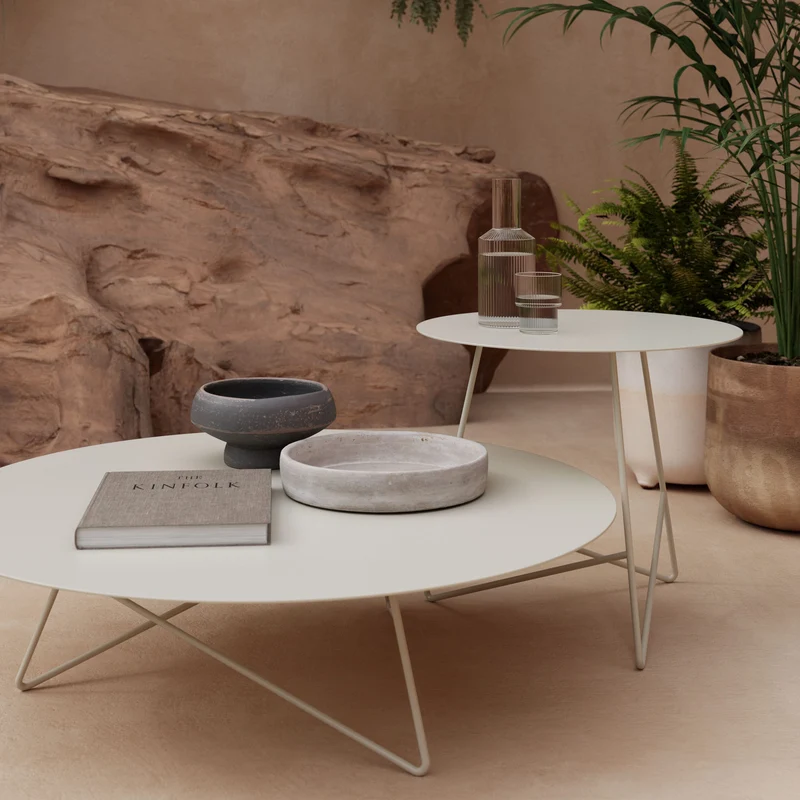 Ermione Table basse ronde pour salon en métal h25