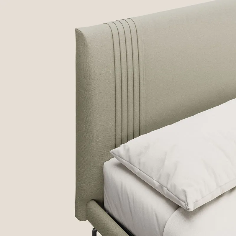 Finn lit rembourré avec pieds hauts en métal en tissu détachable T05 crème