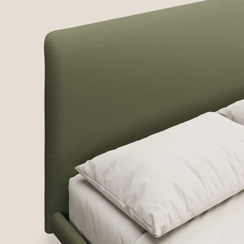 Noel lit minimaliste scandinave avec pieds foncés et tissu flammé imperméable T19 vert