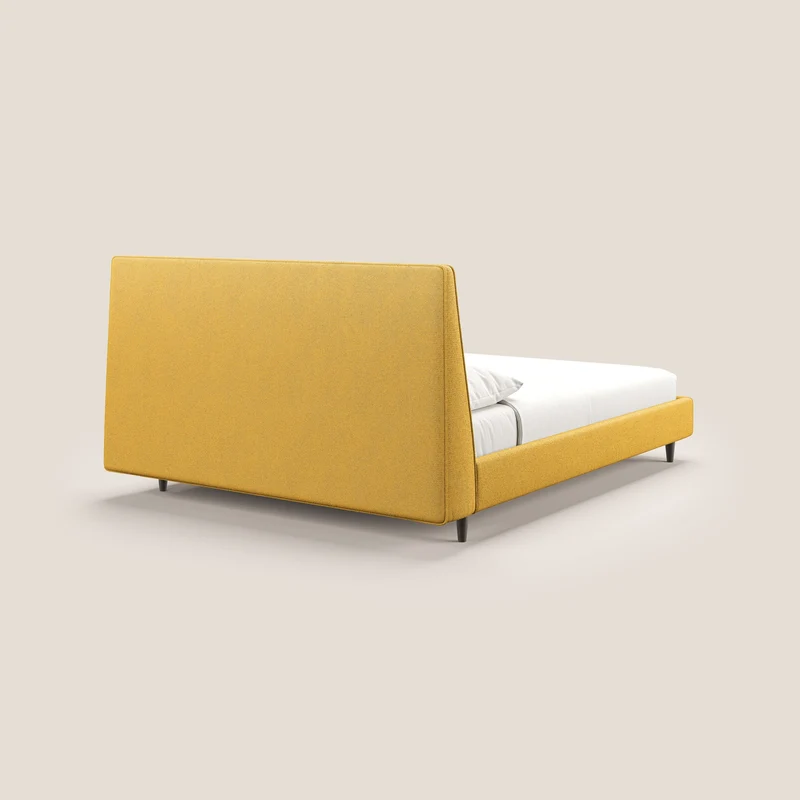 Dorotea lit rembourré avec pieds bois et tissu bouclette douce imperméable T07 jaune