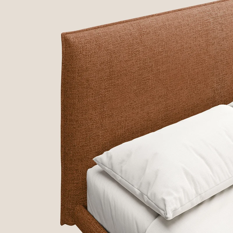 Theo lit moderne déhoussable avec pieds hauts en métal et tissu imperméable T10 orange