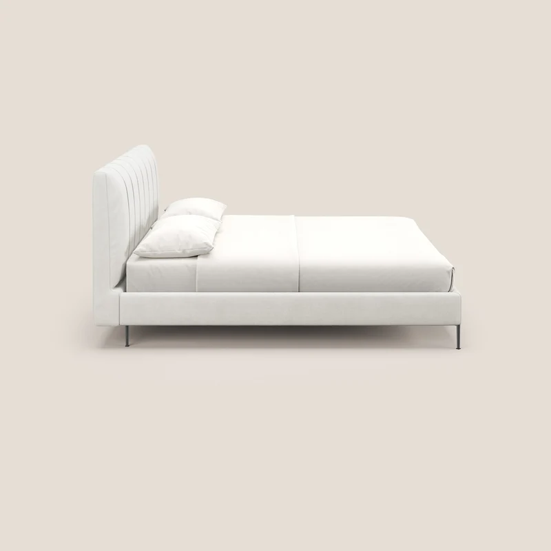 Calliope lit rembourré aux pieds hauts complètement déhoussable en tissu détachable T17 blanc