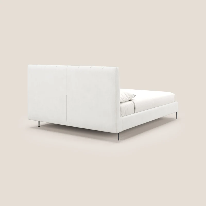 Calliope lit rembourré aux pieds hauts complètement déhoussable en tissu détachable T17 blanc