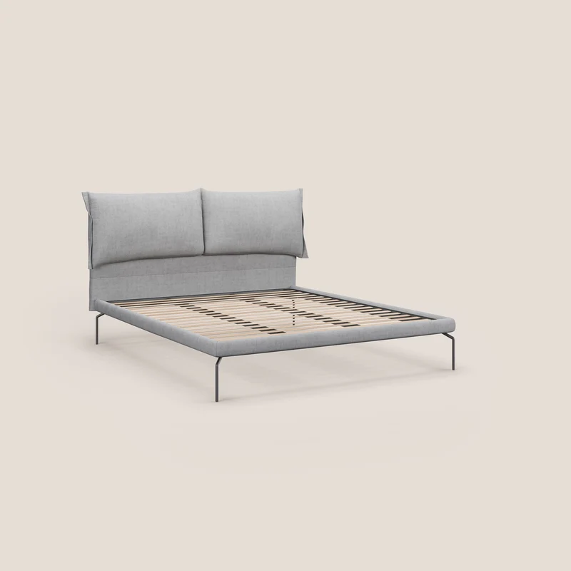 Bice lit rembourré avec coussins et pieds noirs en métal en tissu imperméable T02 gris clair