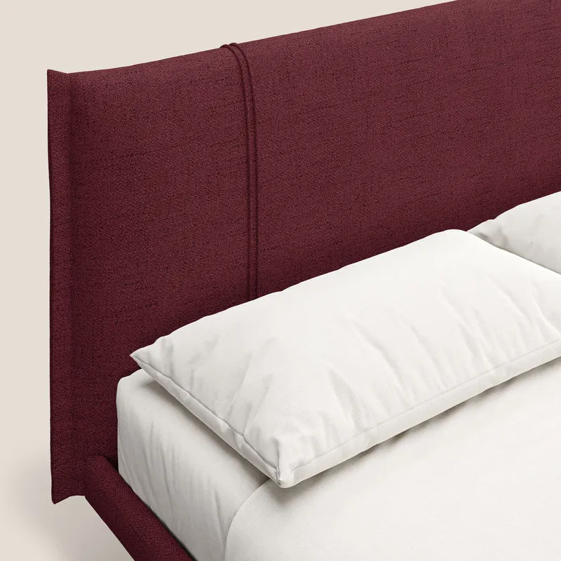Klaus lit moderne avec pieds foncés et tissu flammé imperméable T03 rouge